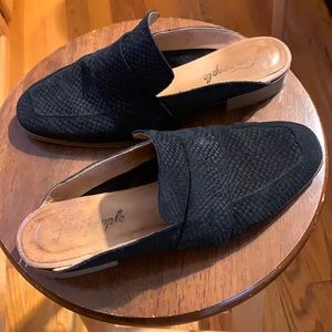 Free People black slides